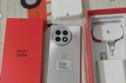一加5手机的优势与劣势分析（性能卓越，外观一般，拍照有待提升）